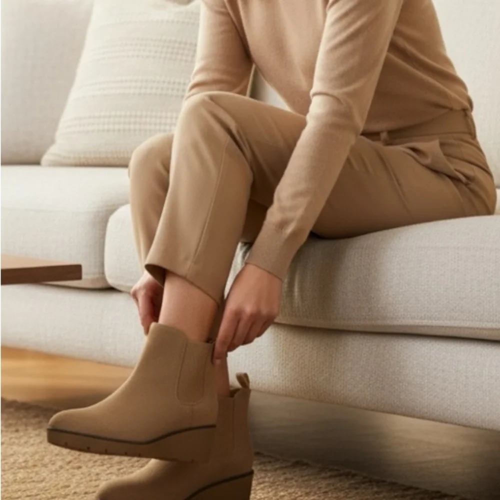Athlefit Women's Chelsea Boots Nude Size 9.5